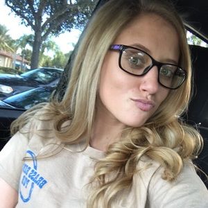 Meet your Posher, Shea